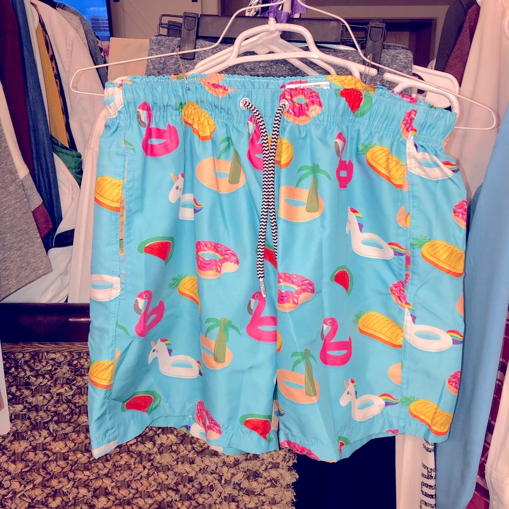 Fun men’s trunks Sz XL